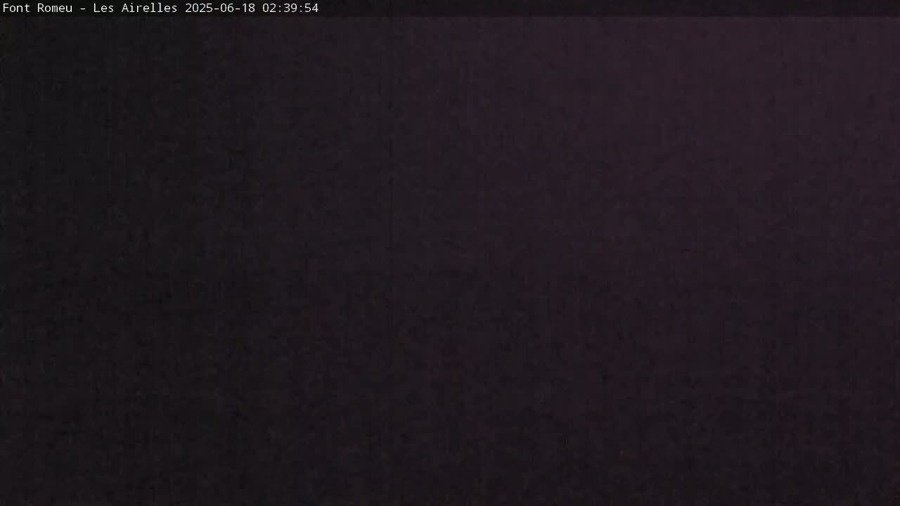 Font Romeu Pyrenees 2000 m Les Airelles Ski Slopes Live Cam - Prades, Pyrenees-Orientales, Occitanie, France