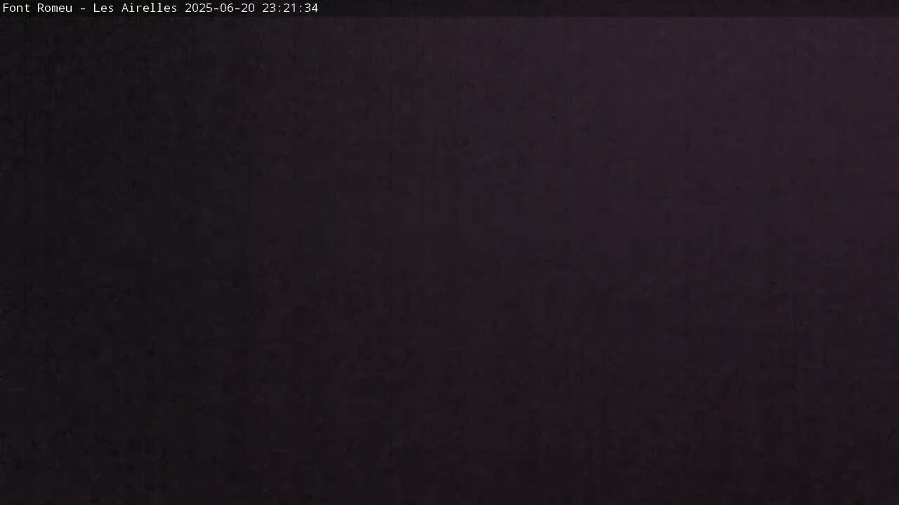 Font Romeu Pyrenees 2000 m Les Airelles Ski Slopes Live Cam - Prades, Pyrenees-Orientales, Occitanie, France
