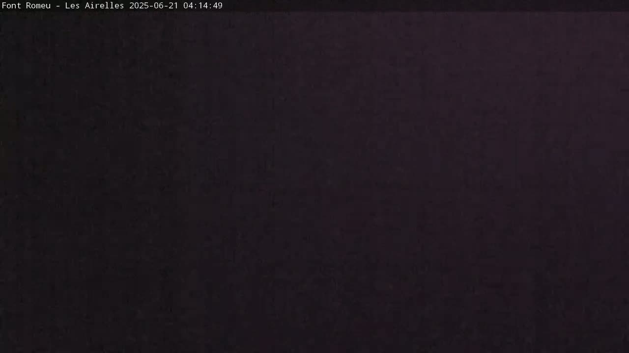 Font Romeu Pyrenees 2000 m Les Airelles Ski Slopes Live Cam - Prades, Pyrenees-Orientales, Occitanie, France