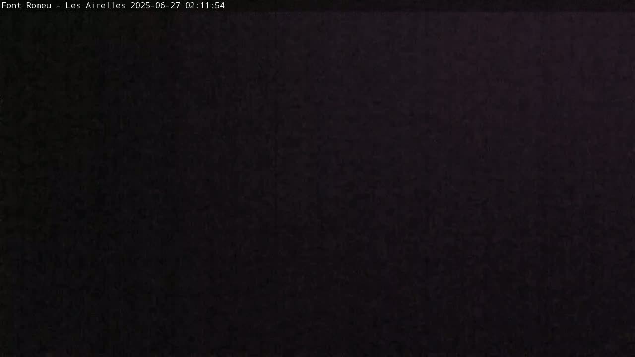 Font Romeu Pyrenees 2000 m Les Airelles Ski Slopes Live Cam - Prades, Pyrenees-Orientales, Occitanie, France