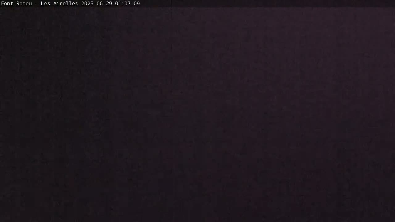Font Romeu Pyrenees 2000 m Les Airelles Ski Slopes Live Cam - Prades, Pyrenees-Orientales, Occitanie, France