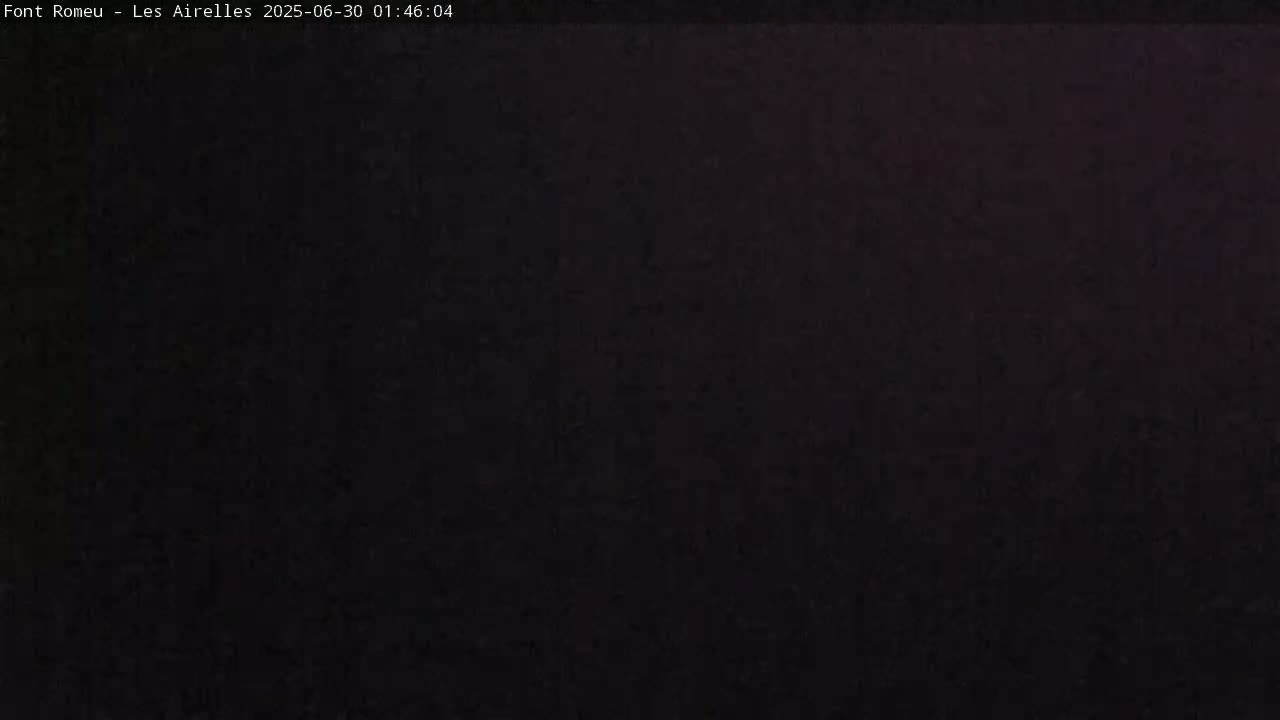Font Romeu Pyrenees 2000 m Les Airelles Ski Slopes Live Cam - Prades, Pyrenees-Orientales, Occitanie, France