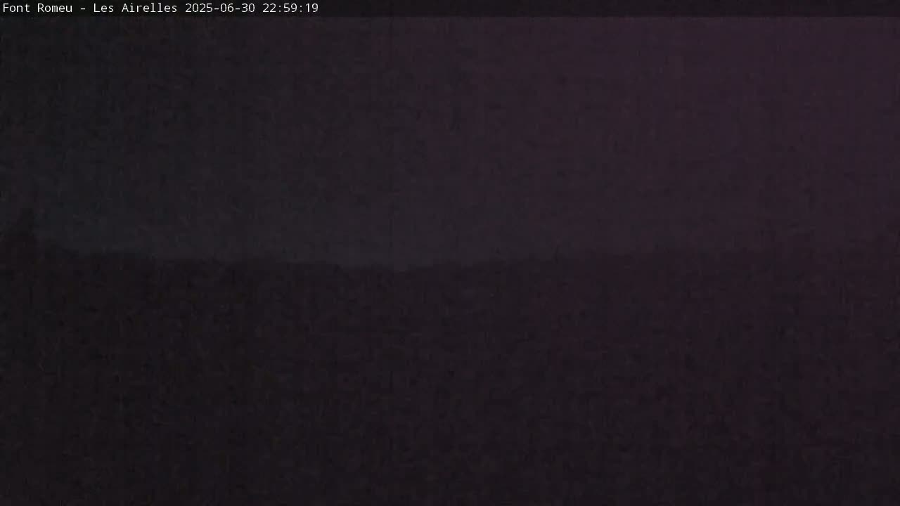 Font Romeu Pyrenees 2000 m Les Airelles Ski Slopes Live Cam - Prades, Pyrenees-Orientales, Occitanie, France