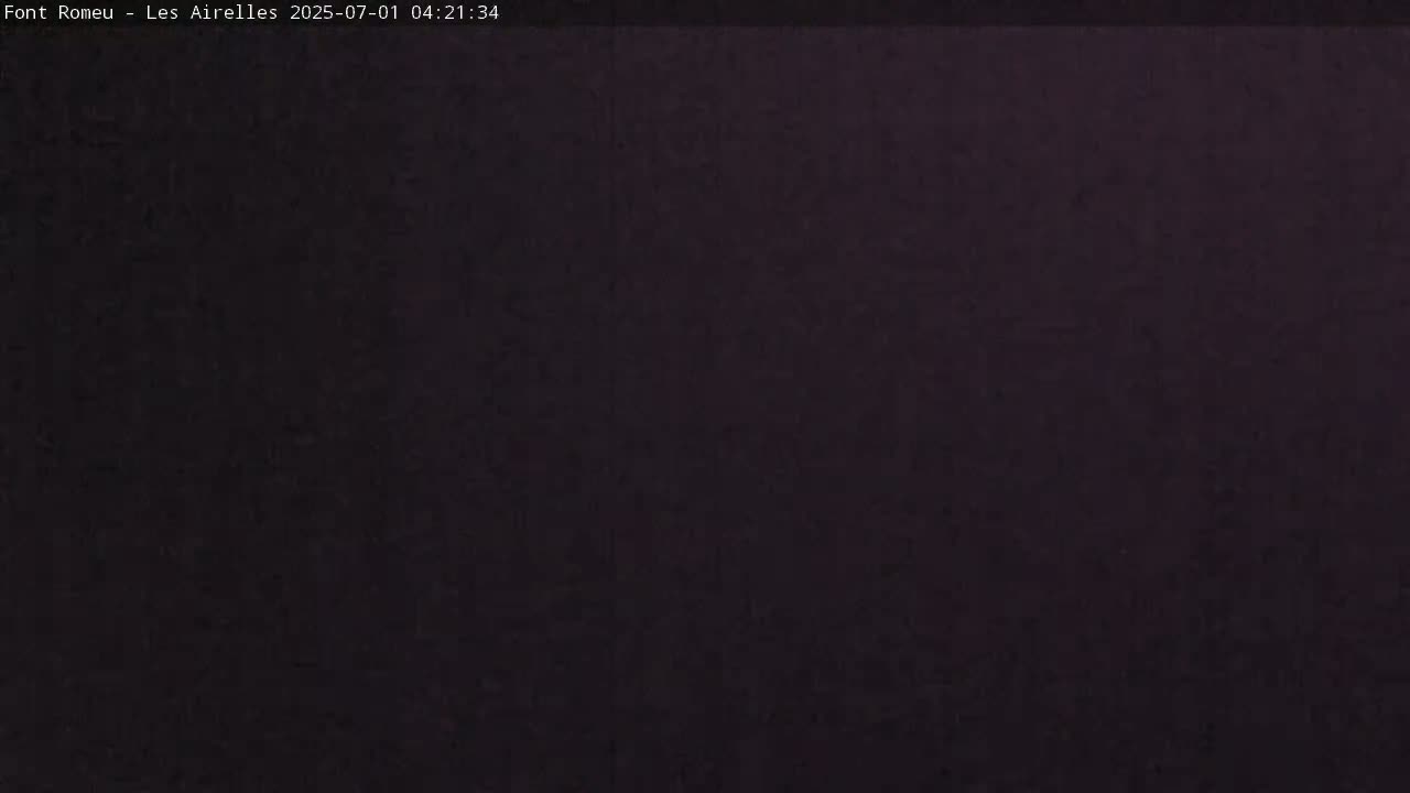 Font Romeu Pyrenees 2000 m Les Airelles Ski Slopes Live Cam - Prades, Pyrenees-Orientales, Occitanie, France