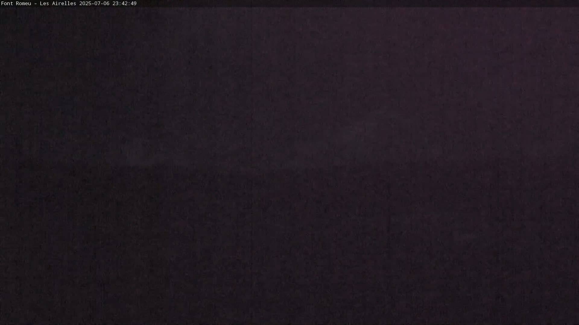 Font Romeu Pyrenees 2000 m Les Airelles Ski Slopes Live Cam - Prades, Pyrenees-Orientales, Occitanie, France