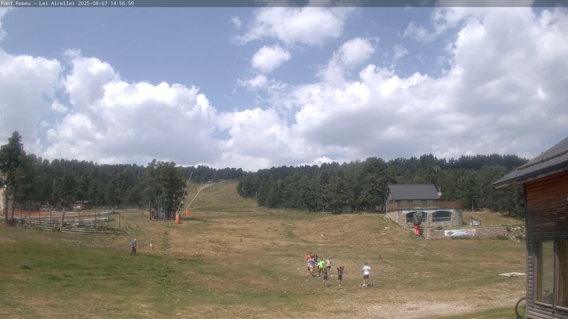 Font Romeu Pyrenees 2000 m Les Airelles Ski Slopes Live Cam - Prades, Pyrenees-Orientales, Occitanie, France