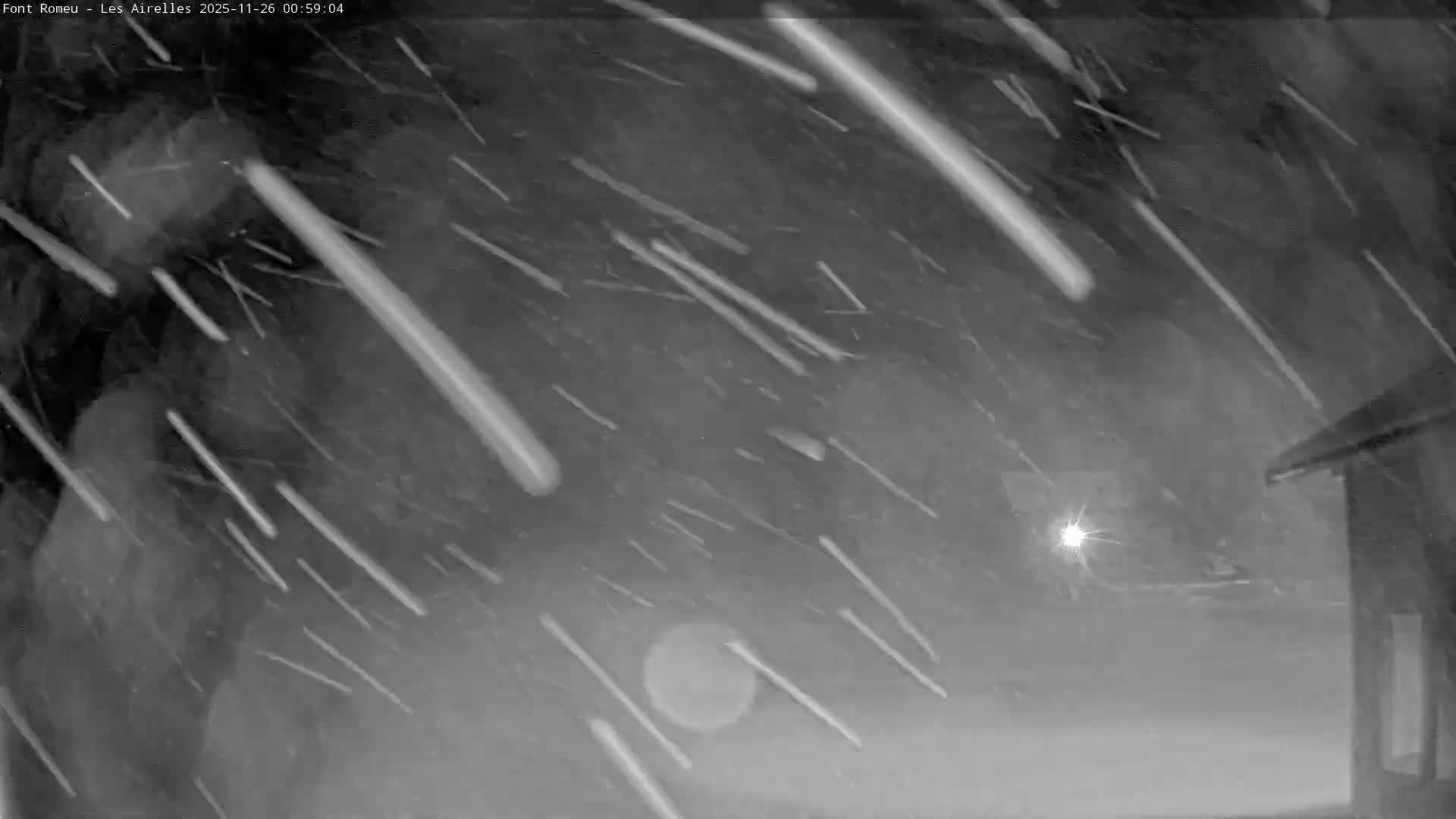 Font Romeu Pyrenees 2000 m Les Airelles Ski Slopes Live Cam - Prades, Pyrenees-Orientales, Occitanie, France