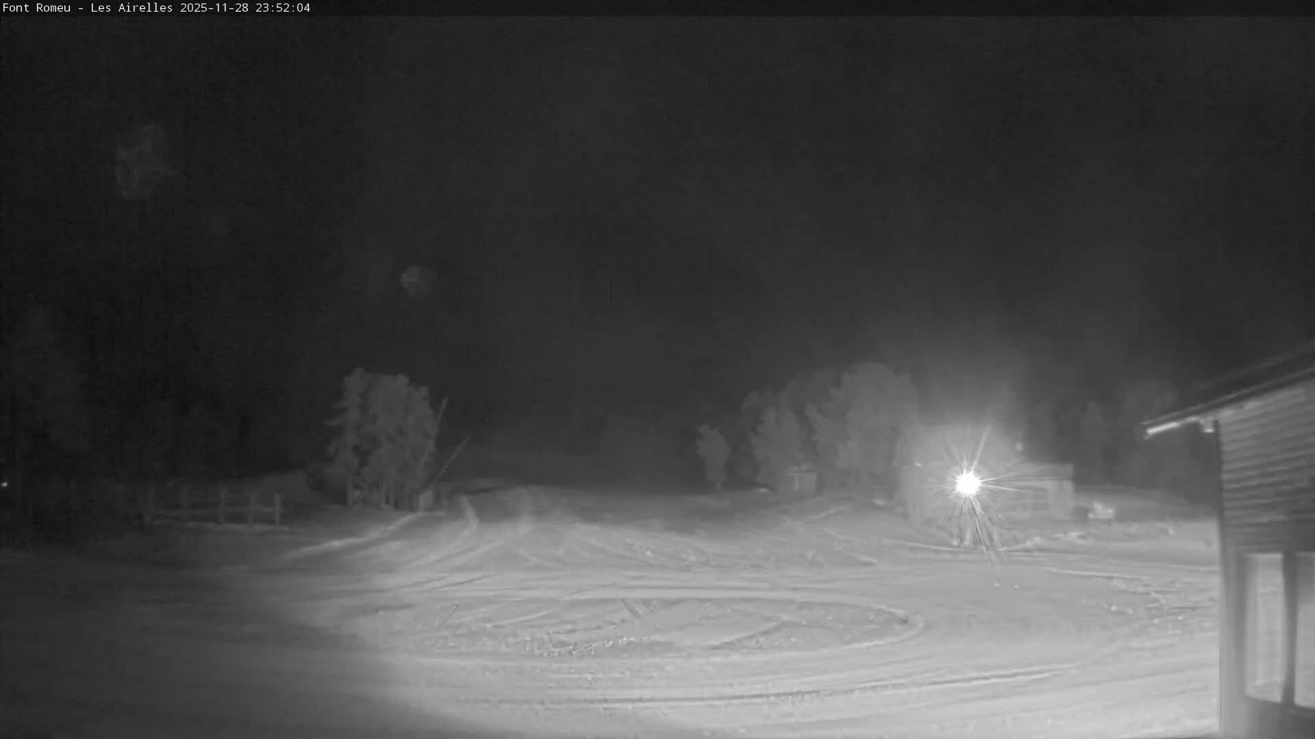 Font Romeu Pyrenees 2000 m Les Airelles Ski Slopes Live Cam - Prades, Pyrenees-Orientales, Occitanie, France