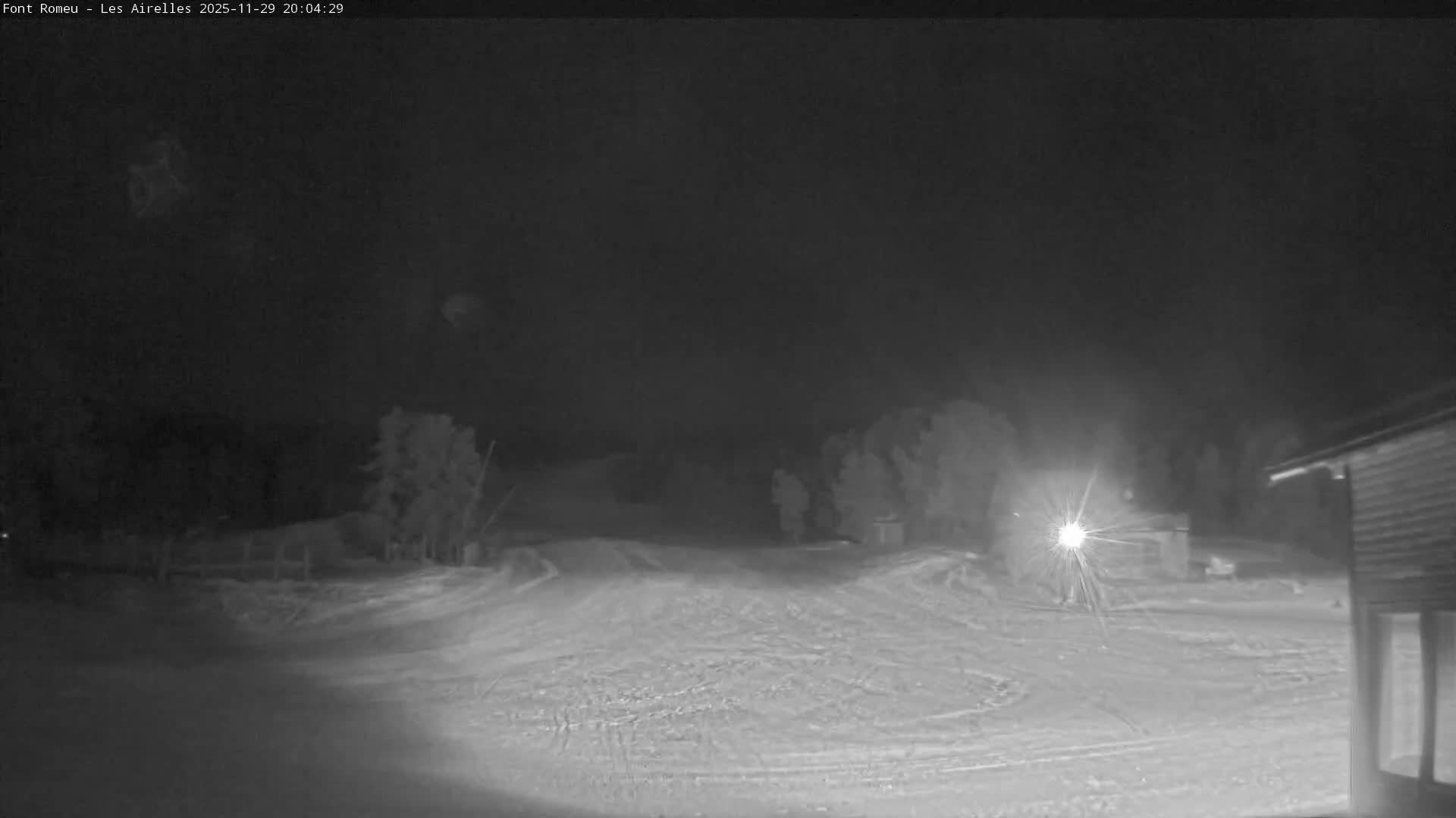 Font Romeu Pyrenees 2000 m Les Airelles Ski Slopes Live Cam - Prades, Pyrenees-Orientales, Occitanie, France