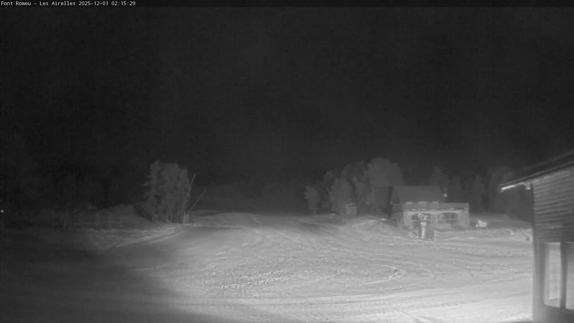 Font Romeu Pyrenees 2000 m Les Airelles Ski Slopes Live Cam - Prades, Pyrenees-Orientales, Occitanie, France