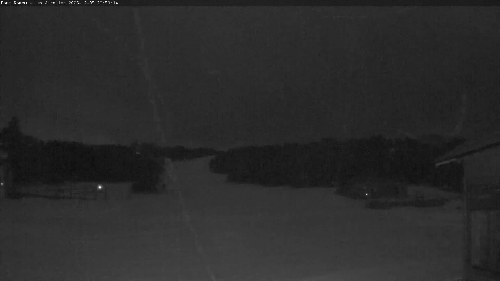 Font Romeu Pyrenees 2000 m Les Airelles Ski Slopes Live Cam - Prades, Pyrenees-Orientales, Occitanie, France