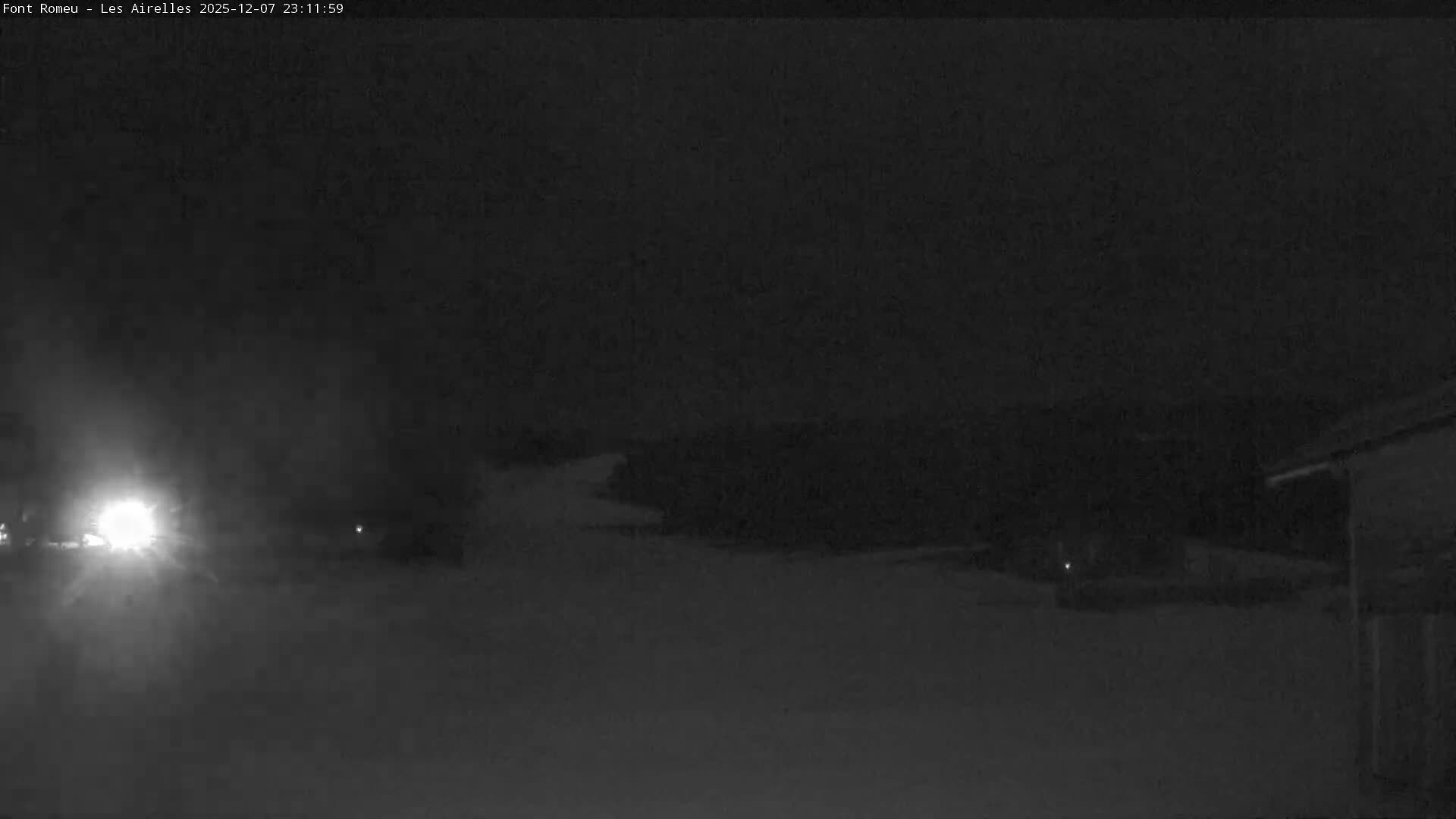 Font Romeu Pyrenees 2000 m Les Airelles Ski Slopes Live Cam - Prades, Pyrenees-Orientales, Occitanie, France