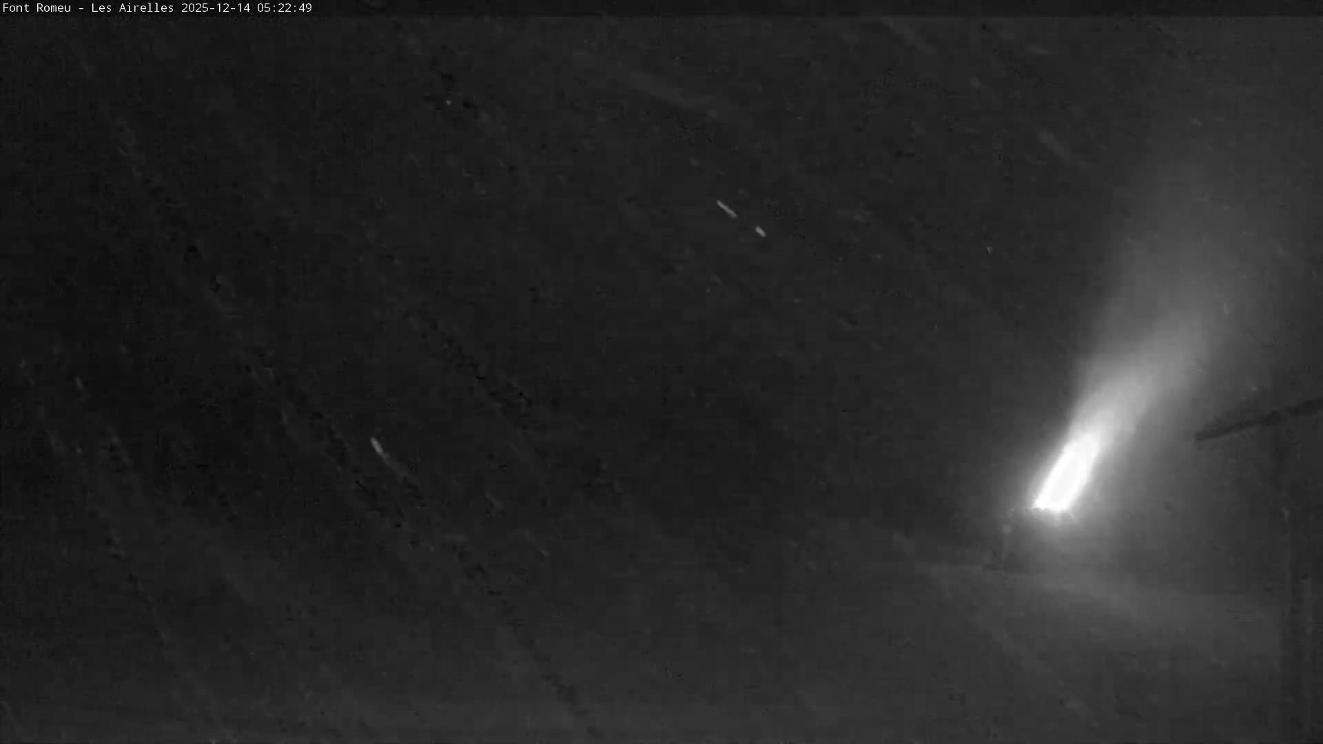 Font Romeu Pyrenees 2000 m Les Airelles Ski Slopes Live Cam - Prades, Pyrenees-Orientales, Occitanie, France