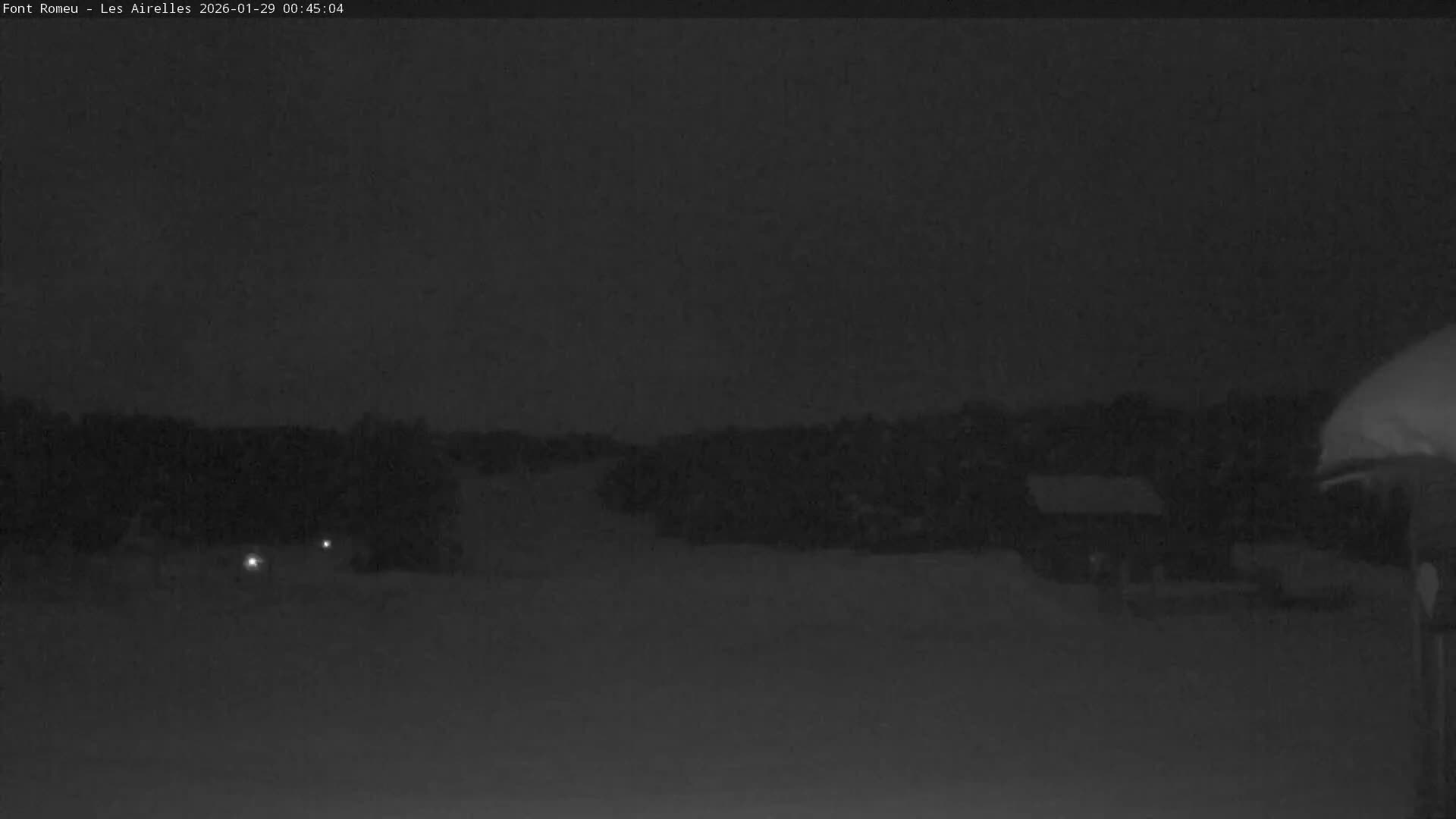 Font Romeu Pyrenees 2000 m Les Airelles Ski Slopes Live Cam - Prades, Pyrenees-Orientales, Occitanie, France