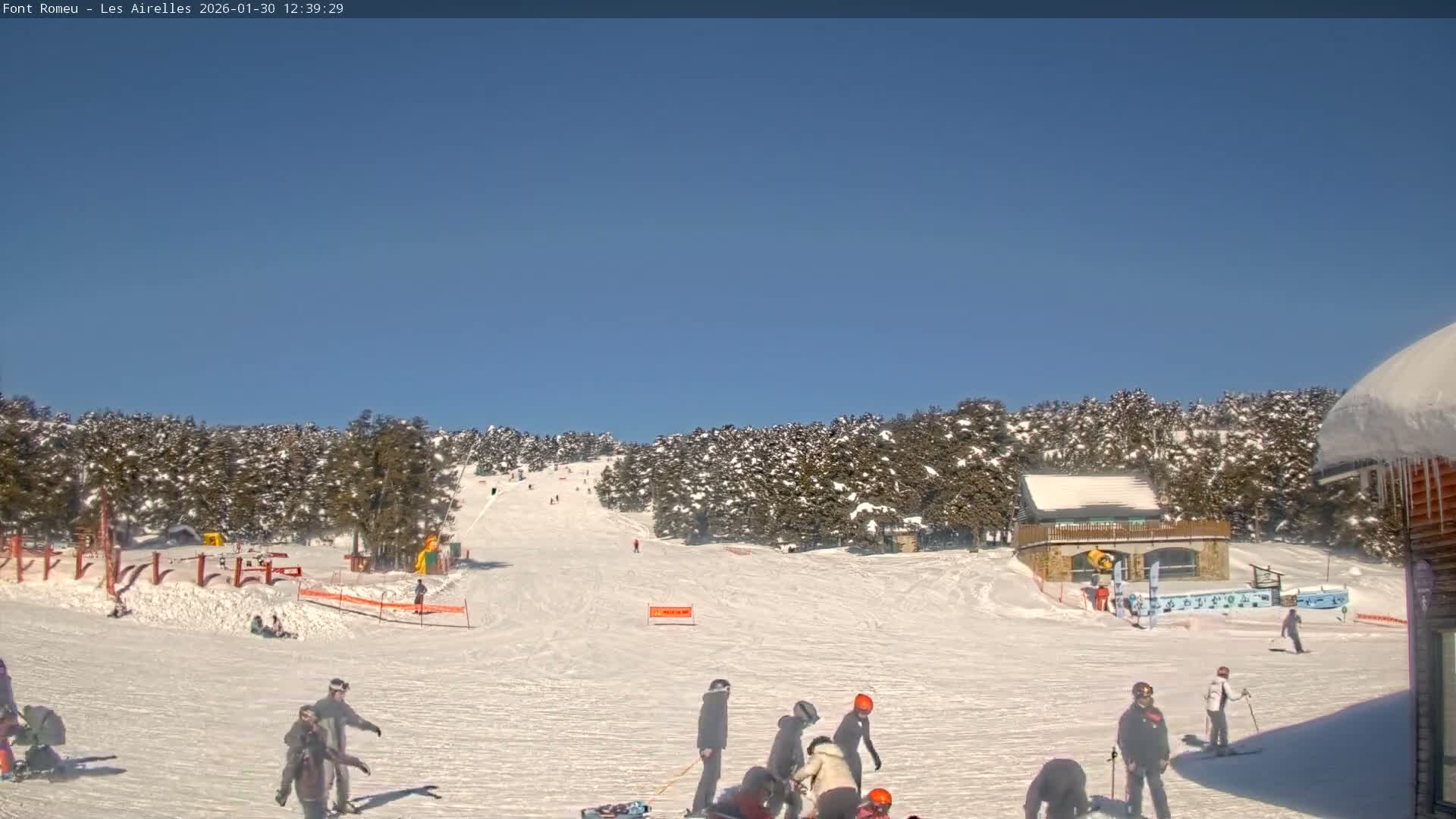 Font Romeu Pyrenees 2000 m Les Airelles Ski Slopes Live Cam - Prades, Pyrenees-Orientales, Occitanie, France