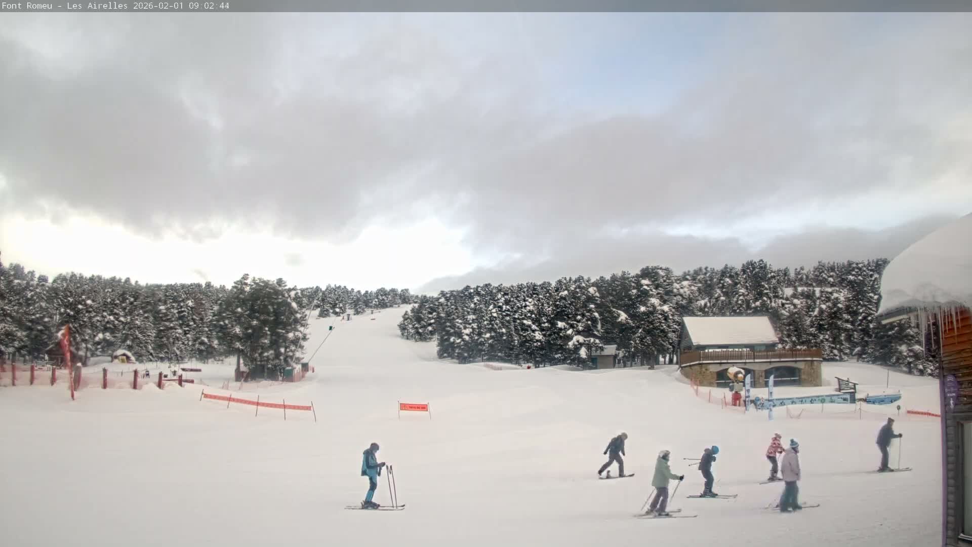 Font Romeu Pyrenees 2000 m Les Airelles Ski Slopes Live Cam - Prades, Pyrenees-Orientales, Occitanie, France