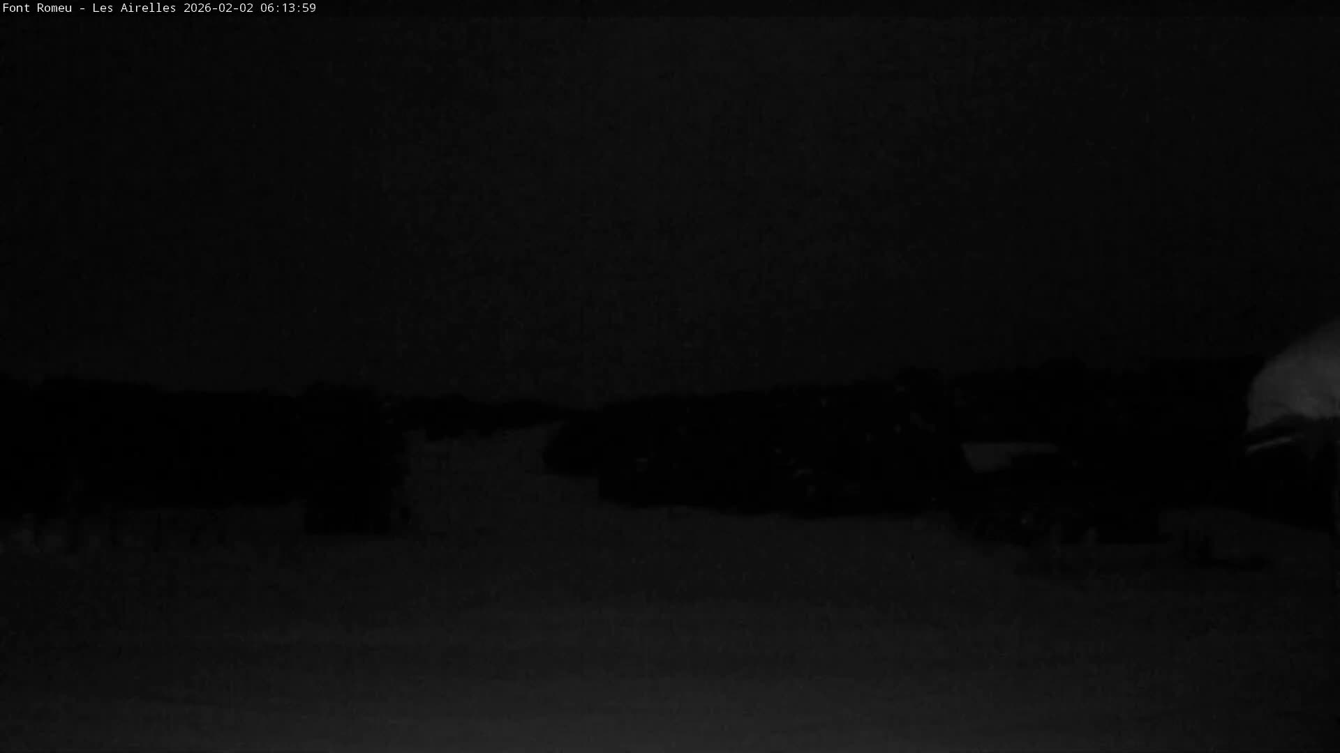Font Romeu Pyrenees 2000 m Les Airelles Ski Slopes Live Cam - Prades, Pyrenees-Orientales, Occitanie, France