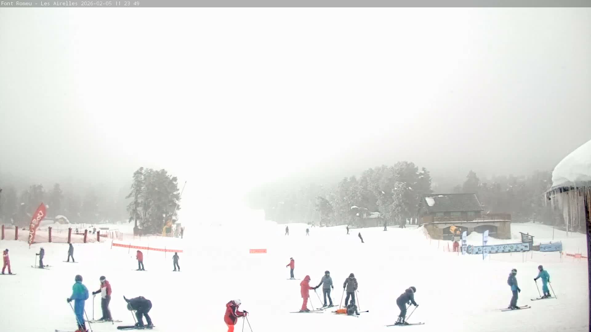 Font Romeu Pyrenees 2000 m Les Airelles Ski Slopes Live Cam - Prades, Pyrenees-Orientales, Occitanie, France