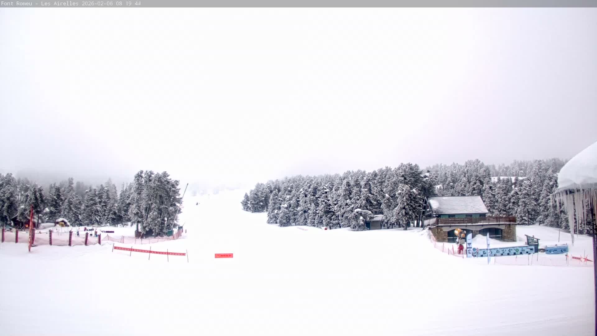 Font Romeu Pyrenees 2000 m Les Airelles Ski Slopes Live Cam - Prades, Pyrenees-Orientales, Occitanie, France