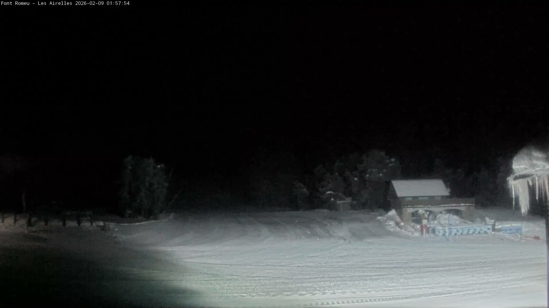 Font Romeu Pyrenees 2000 m Les Airelles Ski Slopes Live Cam - Prades, Pyrenees-Orientales, Occitanie, France