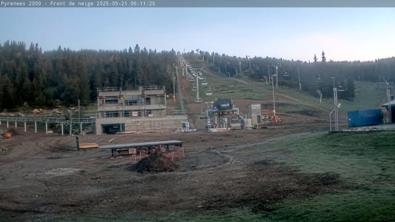 Bolquere, Pyrenees 2000  Ski Center & Ski Slopes Live Cam - Prades, Pyrenees-Orientales, Occitanie, France