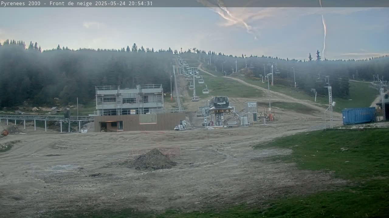 Bolquere, Pyrenees 2000  Ski Center & Ski Slopes Live Cam - Prades, Pyrenees-Orientales, Occitanie, France