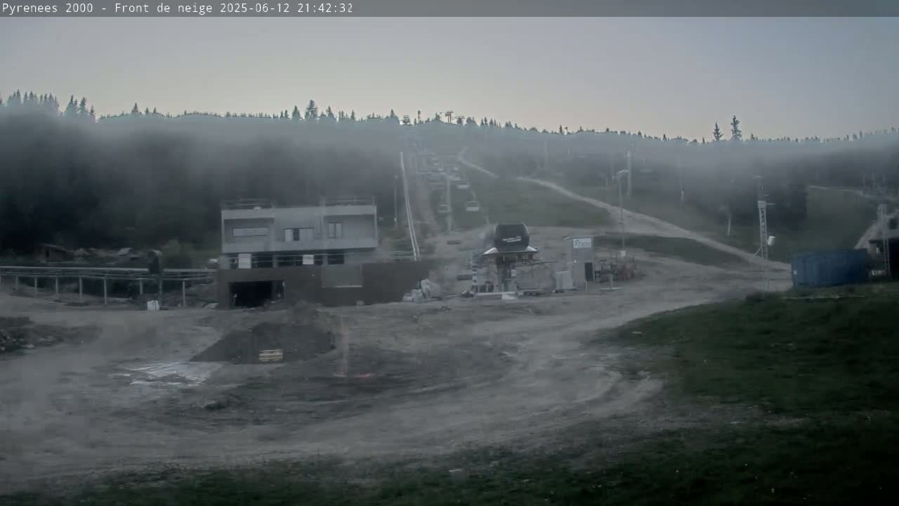 Bolquere, Pyrenees 2000  Ski Center & Ski Slopes Live Cam - Prades, Pyrenees-Orientales, Occitanie, France