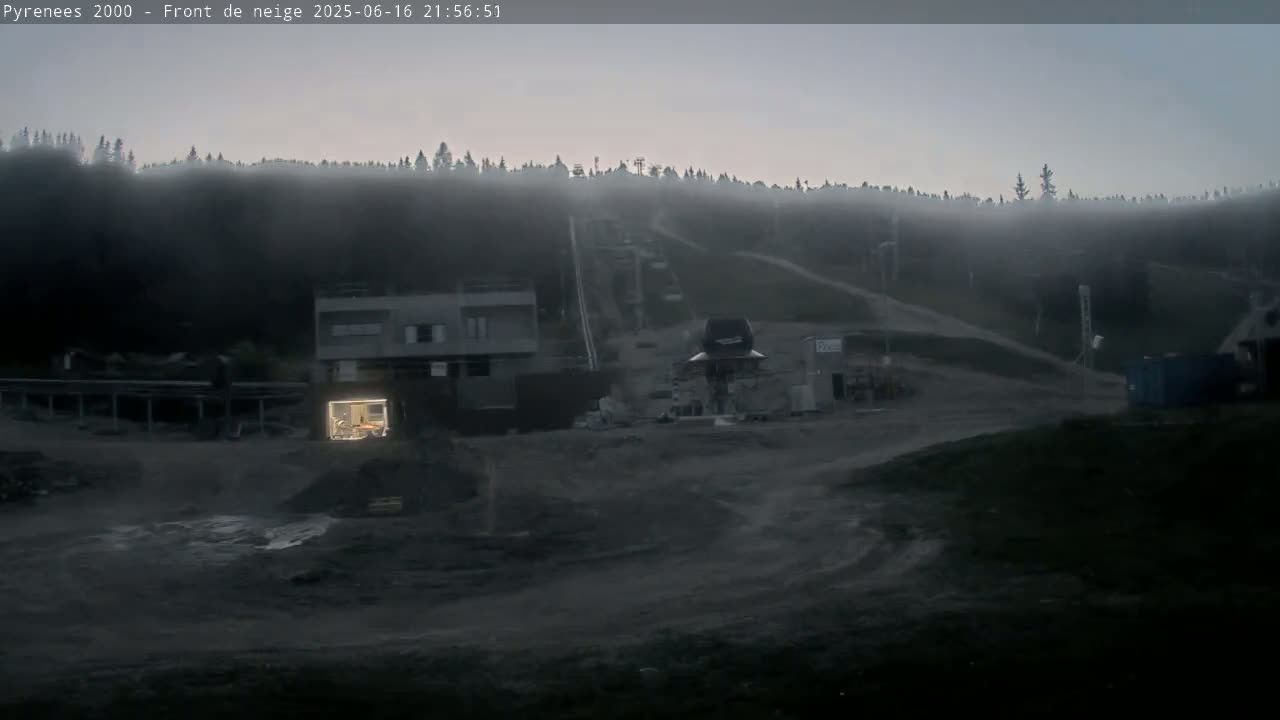 Bolquere, Pyrenees 2000  Ski Center & Ski Slopes Live Cam - Prades, Pyrenees-Orientales, Occitanie, France