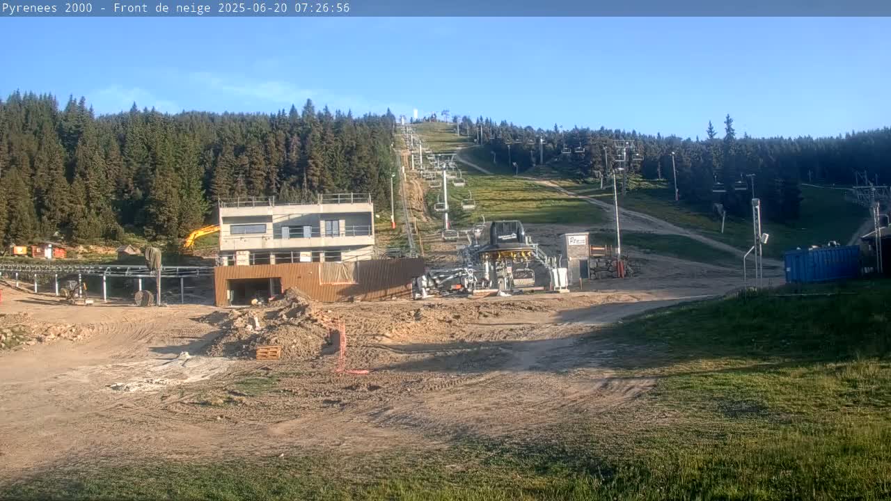 Bolquere, Pyrenees 2000  Ski Center & Ski Slopes Live Cam - Prades, Pyrenees-Orientales, Occitanie, France