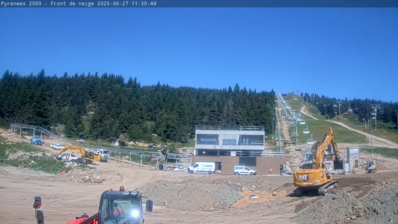 Bolquere, Pyrenees 2000  Ski Center & Ski Slopes Live Cam - Prades, Pyrenees-Orientales, Occitanie, France