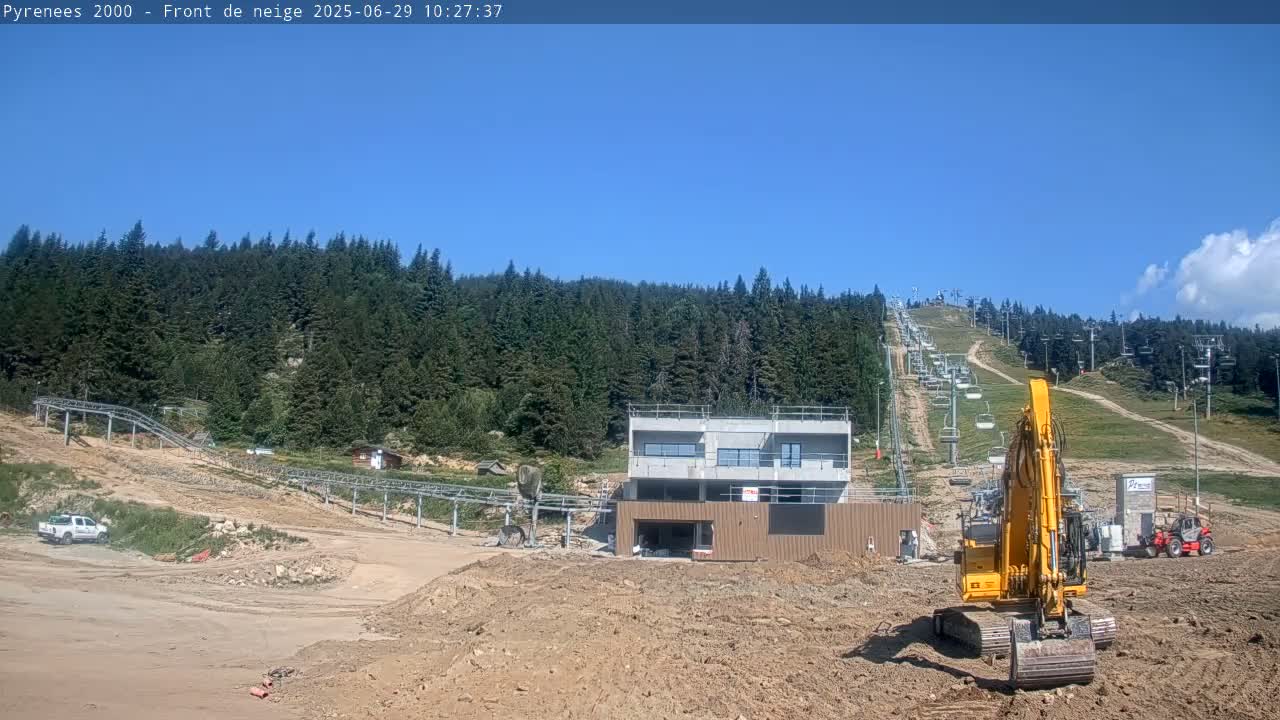 Bolquere, Pyrenees 2000  Ski Center & Ski Slopes Live Cam - Prades, Pyrenees-Orientales, Occitanie, France