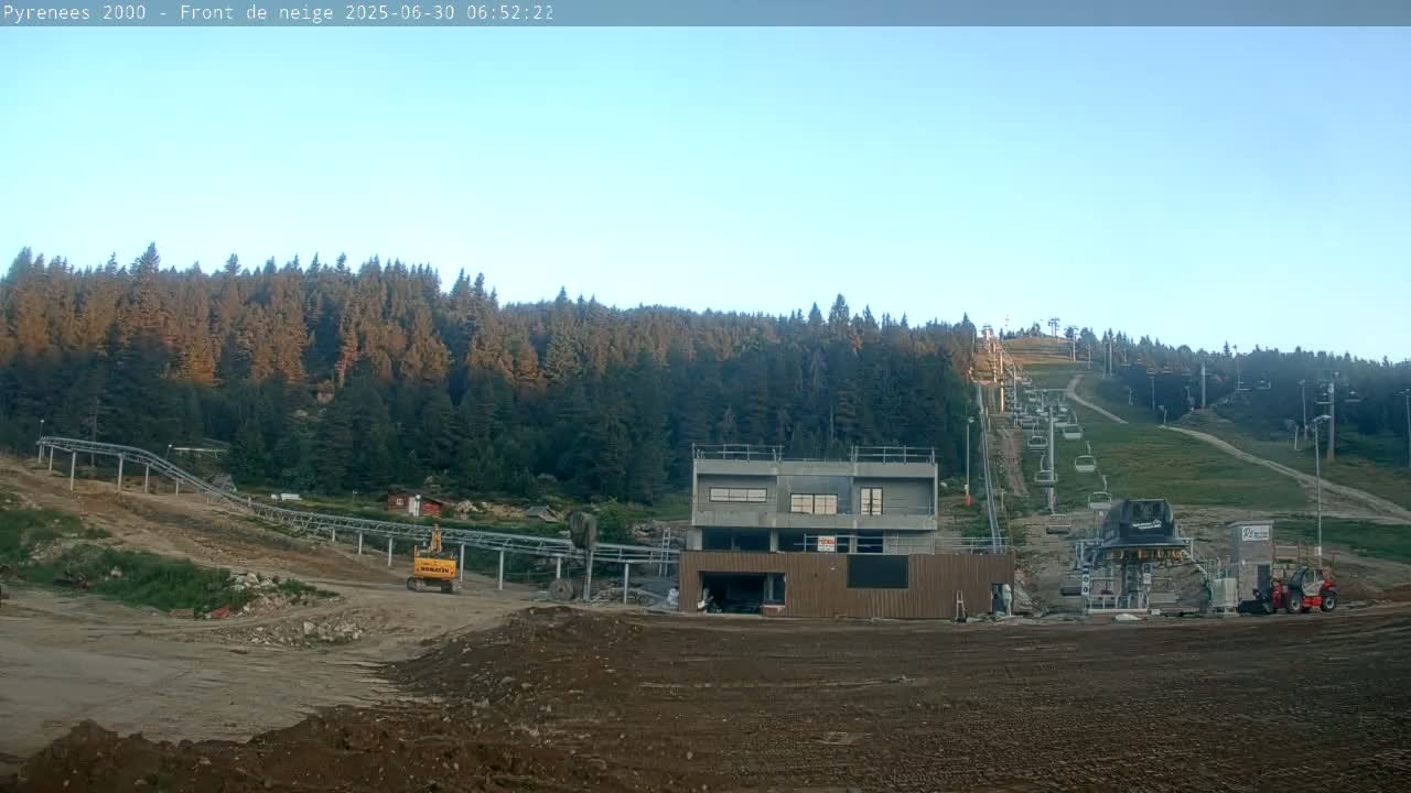 Bolquere, Pyrenees 2000  Ski Center & Ski Slopes Live Cam - Prades, Pyrenees-Orientales, Occitanie, France