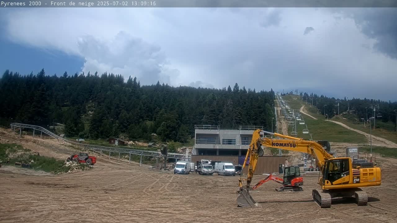 Bolquere, Pyrenees 2000  Ski Center & Ski Slopes Live Cam - Prades, Pyrenees-Orientales, Occitanie, France