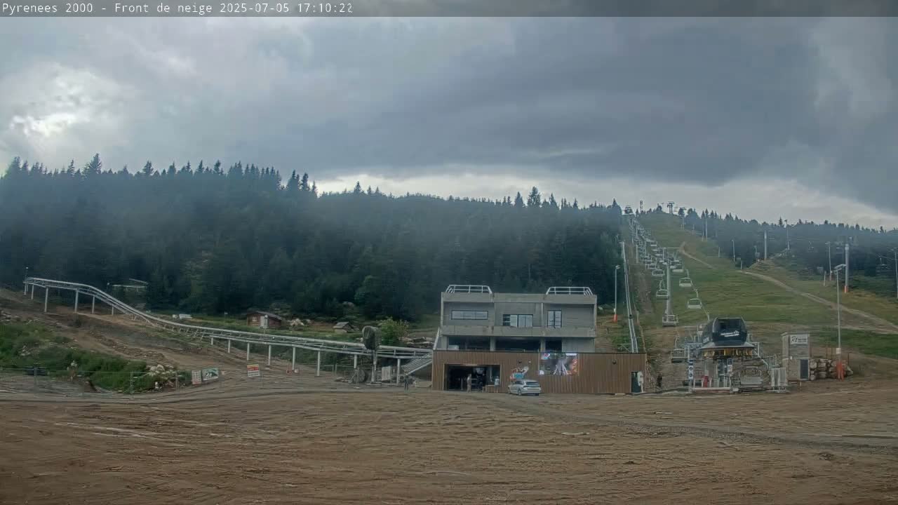 Bolquere, Pyrenees 2000  Ski Center & Ski Slopes Live Cam - Prades, Pyrenees-Orientales, Occitanie, France