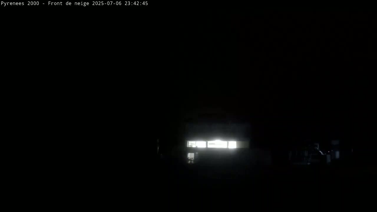 Bolquere, Pyrenees 2000  Ski Center & Ski Slopes Live Cam - Prades, Pyrenees-Orientales, Occitanie, France