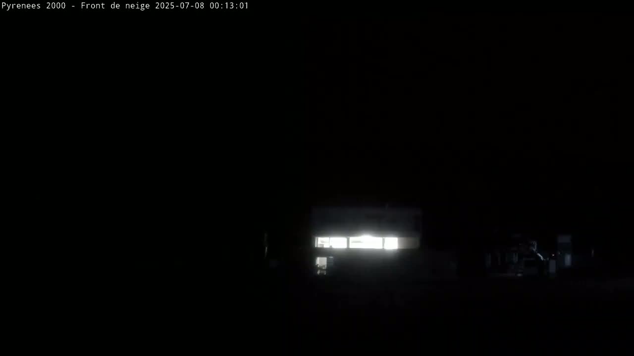 Bolquere, Pyrenees 2000  Ski Center & Ski Slopes Live Cam - Prades, Pyrenees-Orientales, Occitanie, France