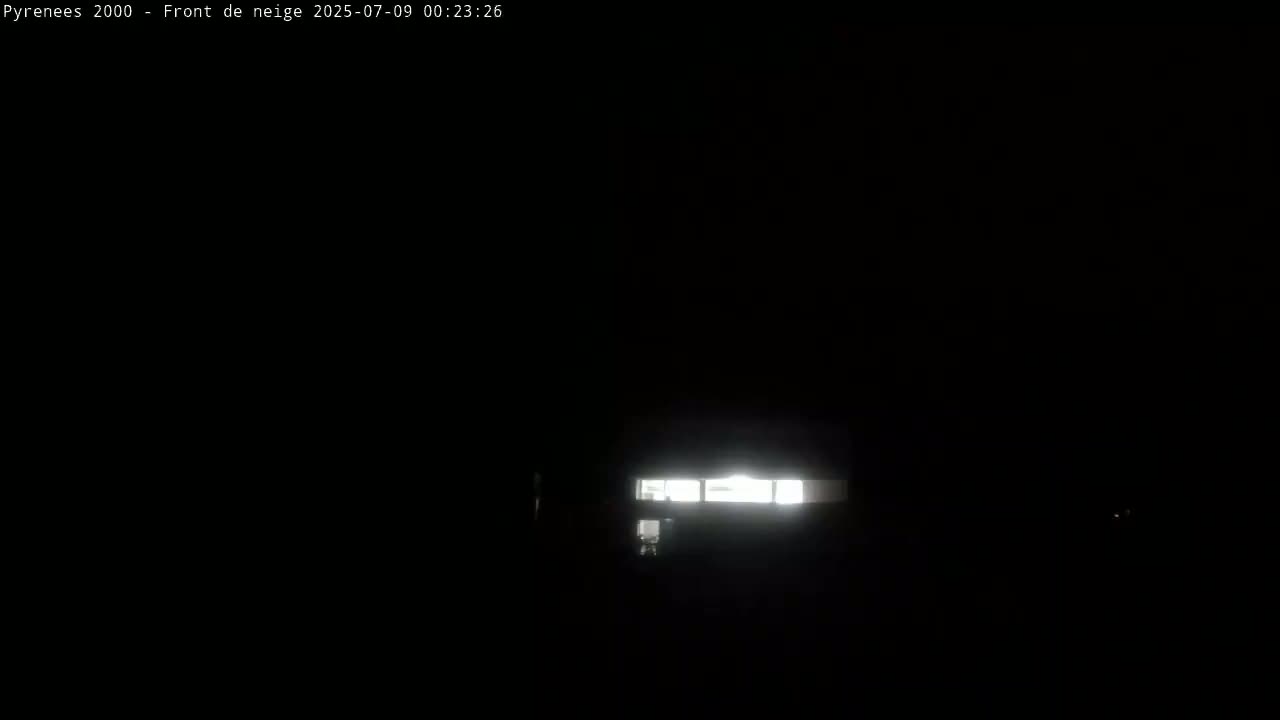 Bolquere, Pyrenees 2000  Ski Center & Ski Slopes Live Cam - Prades, Pyrenees-Orientales, Occitanie, France