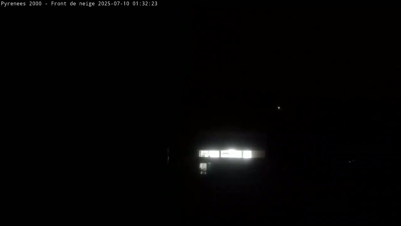 Bolquere, Pyrenees 2000  Ski Center & Ski Slopes Live Cam - Prades, Pyrenees-Orientales, Occitanie, France