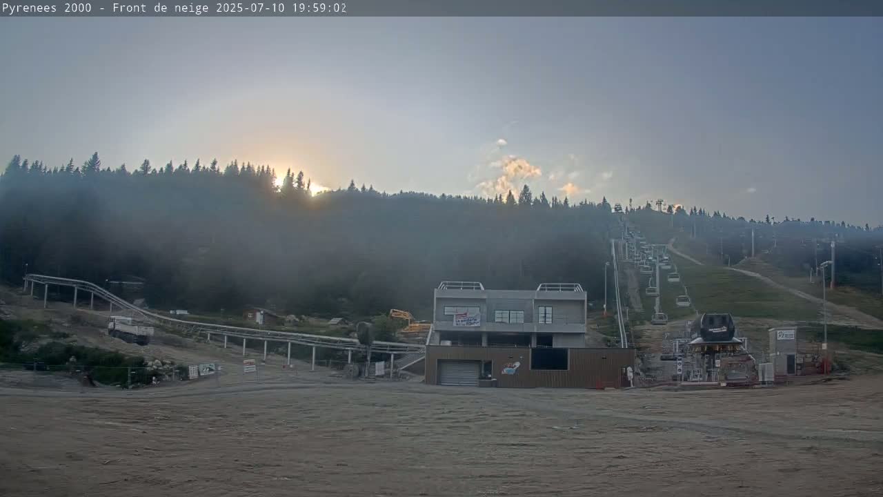 Bolquere, Pyrenees 2000  Ski Center & Ski Slopes Live Cam - Prades, Pyrenees-Orientales, Occitanie, France