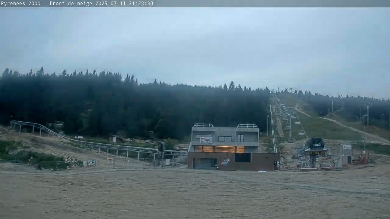Bolquere, Pyrenees 2000  Ski Center & Ski Slopes Live Cam - Prades, Pyrenees-Orientales, Occitanie, France