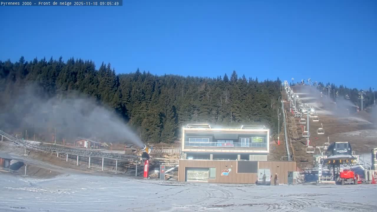 Bolquere, Pyrenees 2000  Ski Center & Ski Slopes Live Cam - Prades, Pyrenees-Orientales, Occitanie, France