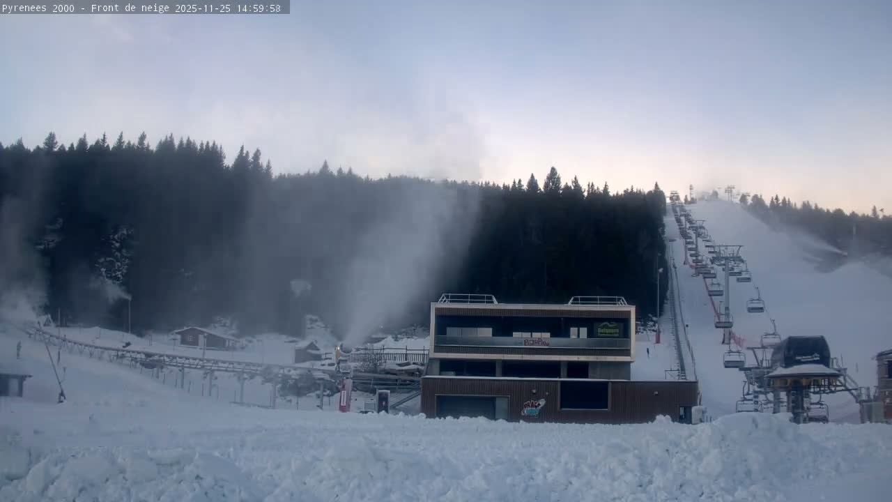 Bolquere, Pyrenees 2000  Ski Center & Ski Slopes Live Cam - Prades, Pyrenees-Orientales, Occitanie, France