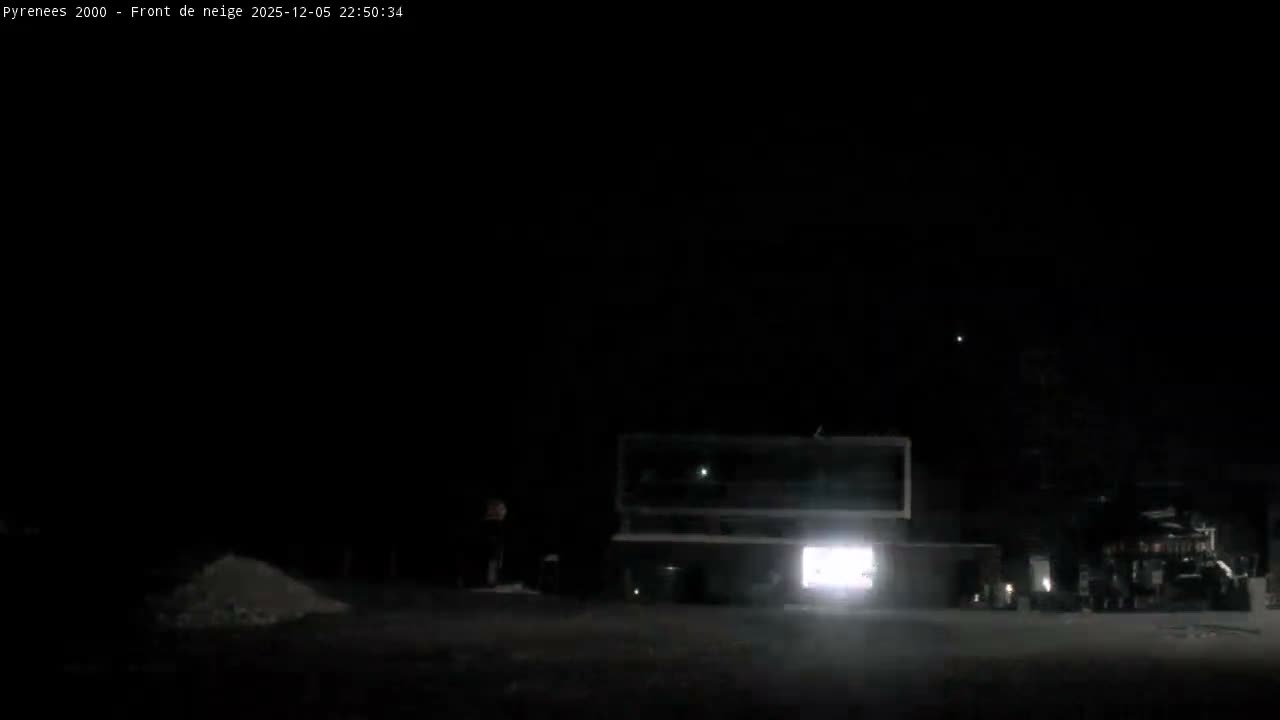 Bolquere, Pyrenees 2000  Ski Center & Ski Slopes Live Cam - Prades, Pyrenees-Orientales, Occitanie, France