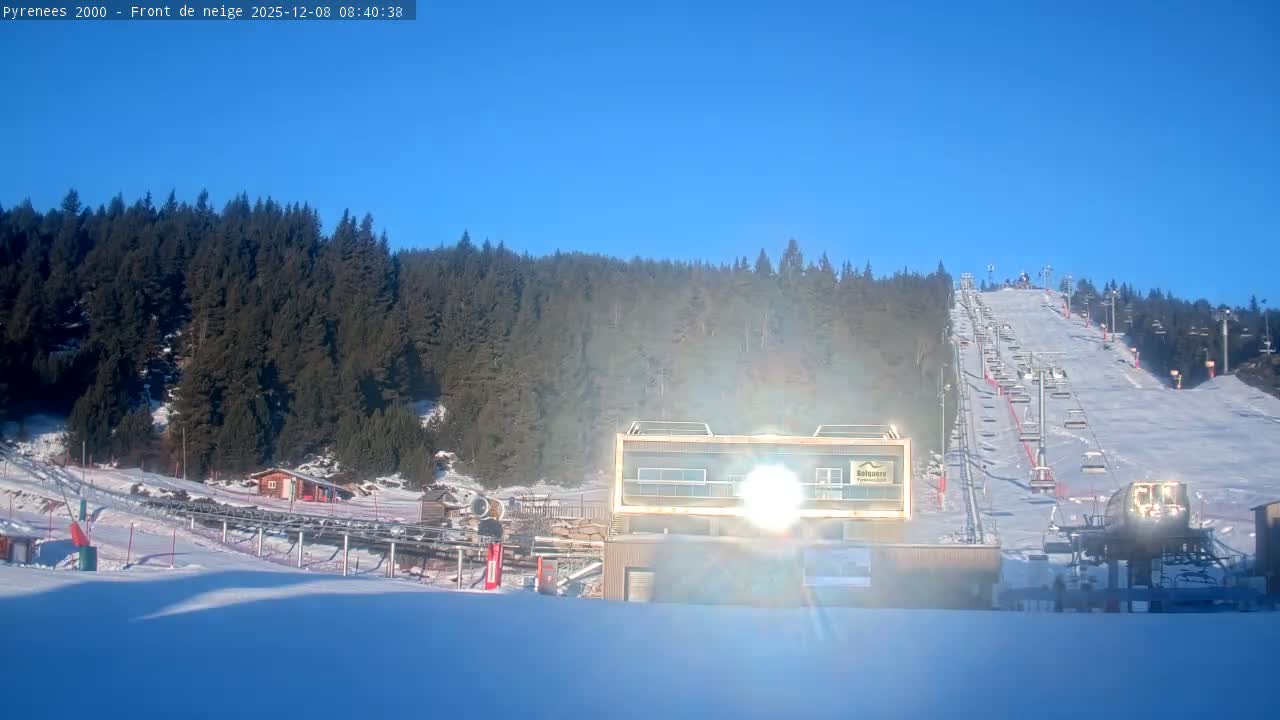 Bolquere, Pyrenees 2000  Ski Center & Ski Slopes Live Cam - Prades, Pyrenees-Orientales, Occitanie, France