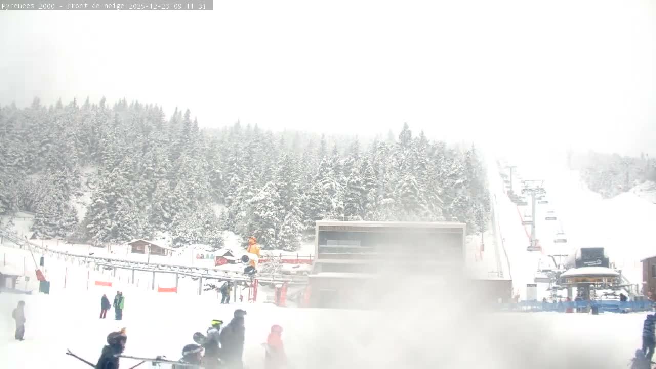 Bolquere, Pyrenees 2000  Ski Center & Ski Slopes Live Cam - Prades, Pyrenees-Orientales, Occitanie, France