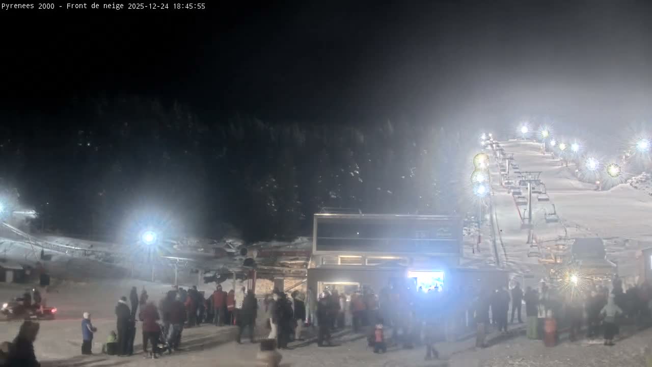 Bolquere, Pyrenees 2000  Ski Center & Ski Slopes Live Cam - Prades, Pyrenees-Orientales, Occitanie, France