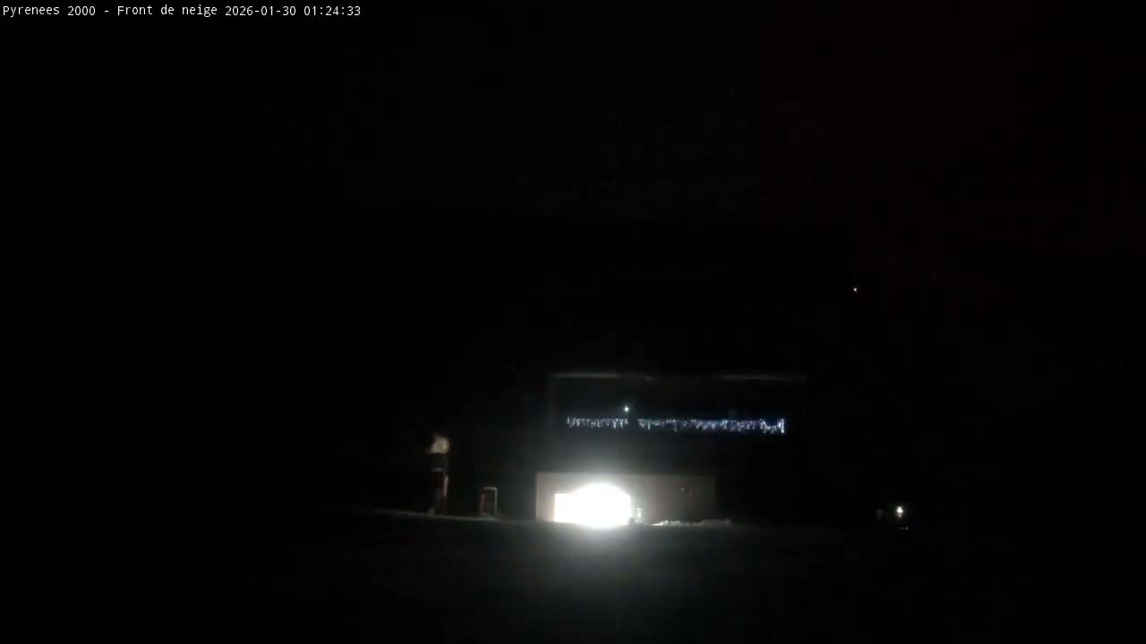 Bolquere, Pyrenees 2000  Ski Center & Ski Slopes Live Cam - Prades, Pyrenees-Orientales, Occitanie, France