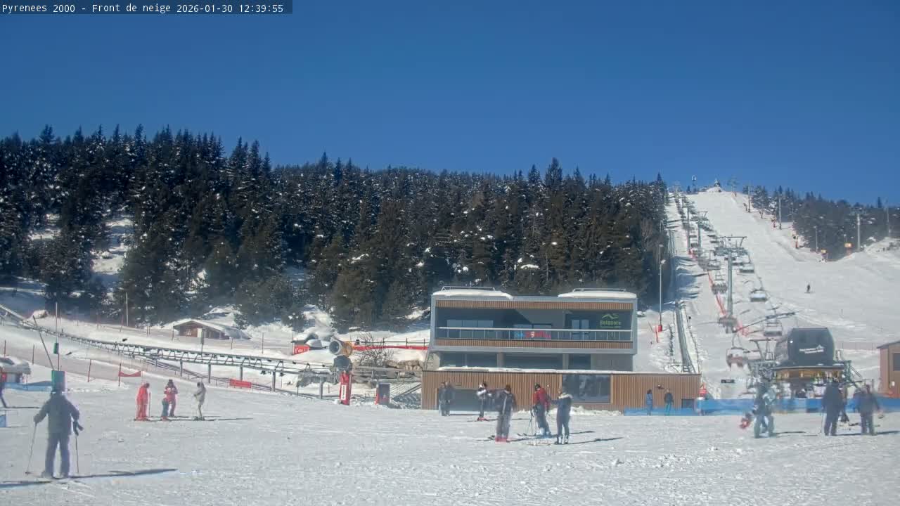 Bolquere, Pyrenees 2000  Ski Center & Ski Slopes Live Cam - Prades, Pyrenees-Orientales, Occitanie, France
