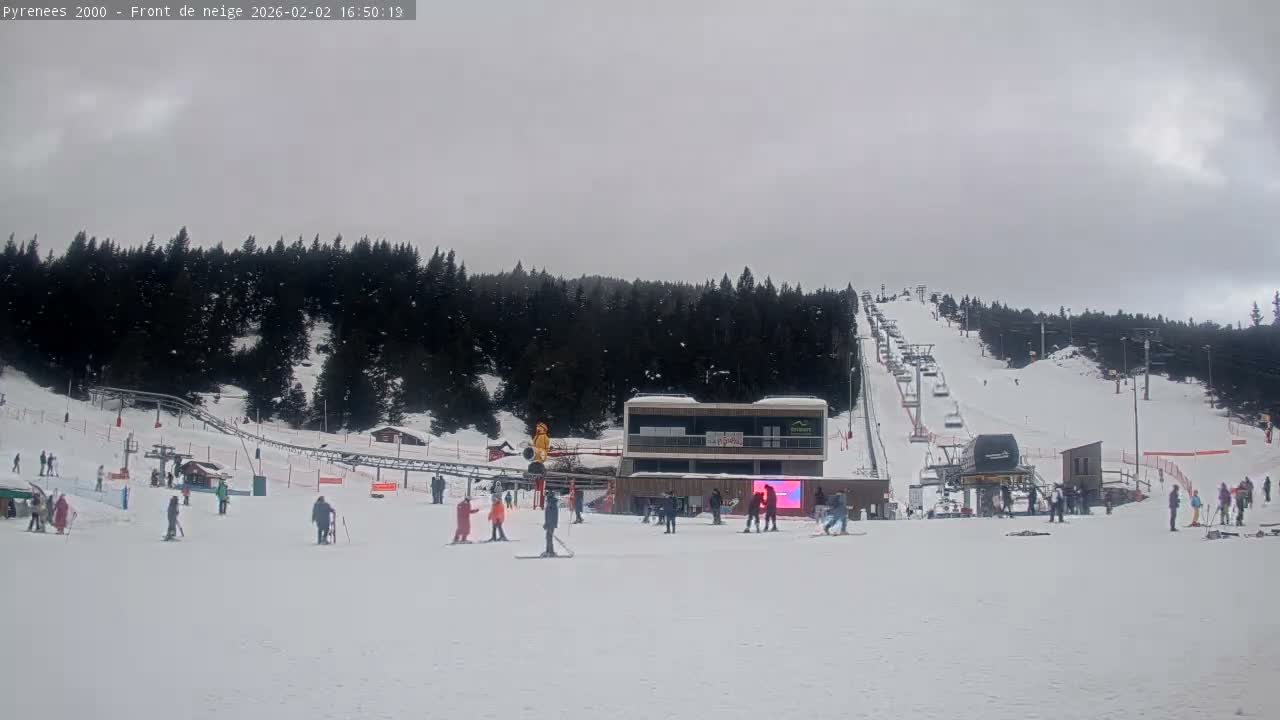 Bolquere, Pyrenees 2000  Ski Center & Ski Slopes Live Cam - Prades, Pyrenees-Orientales, Occitanie, France