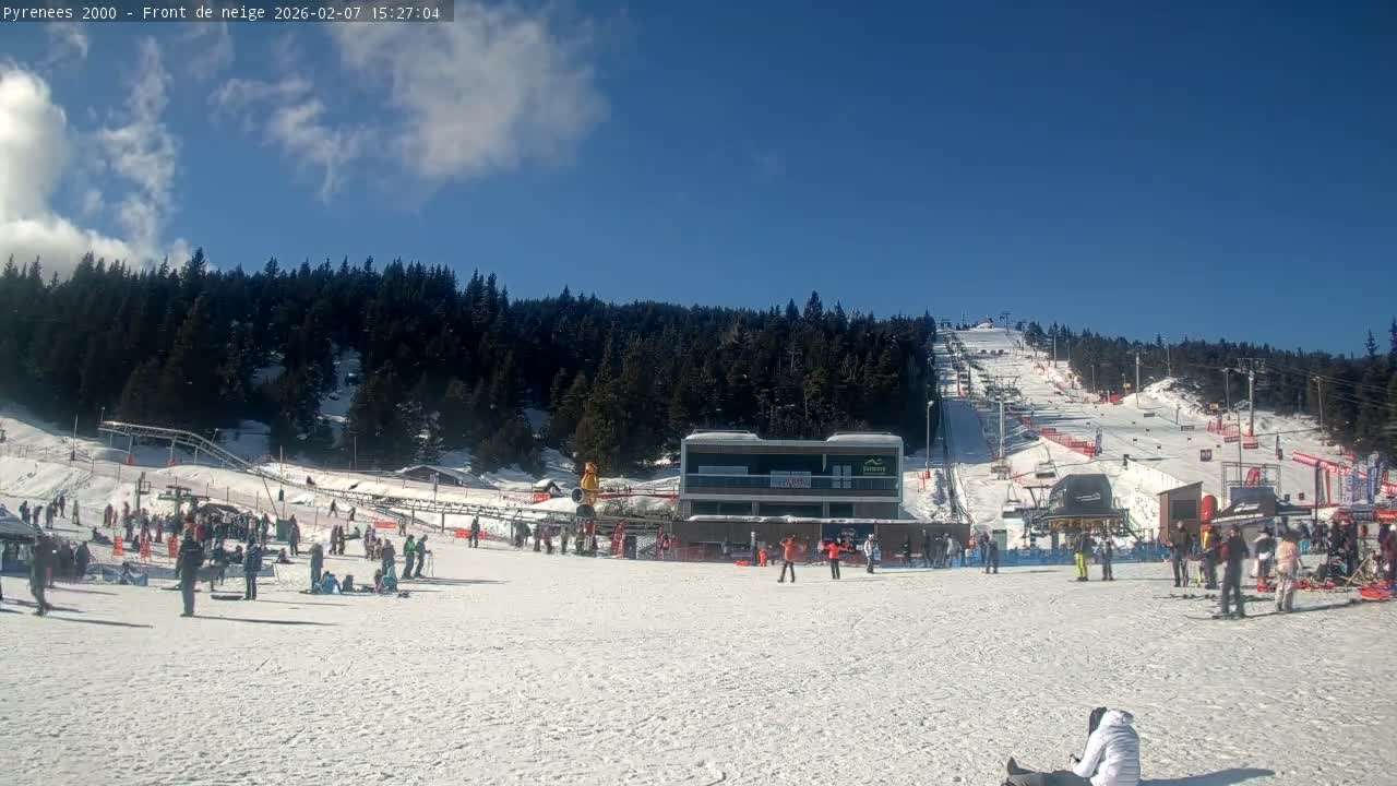 Bolquere, Pyrenees 2000  Ski Center & Ski Slopes Live Cam - Prades, Pyrenees-Orientales, Occitanie, France